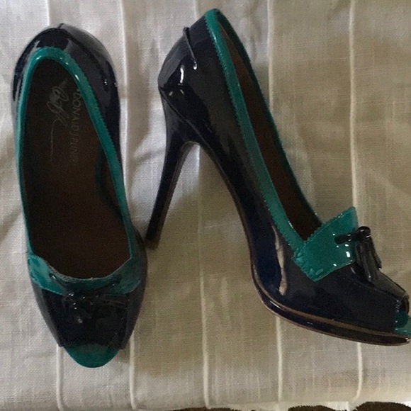 Donald J Pliner Open Toe High Heels - Picture 3 of 3